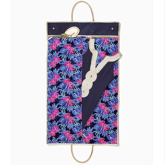 NWT Lilly Pulitzer Hanging Garment Bag Low Tide Navy Its Ofishell - Picture 4 of 9